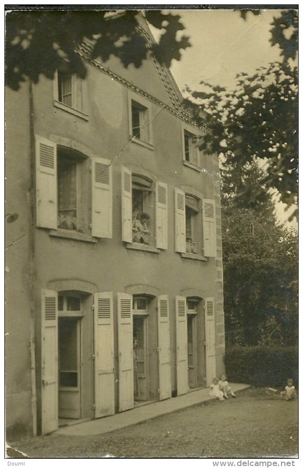 38 MAUBEC Près De BOURGOIN-SALLIEU  Carte Photo Rare Voyagée En 1923 Signée Th. Pellot - Autres & Non Classés