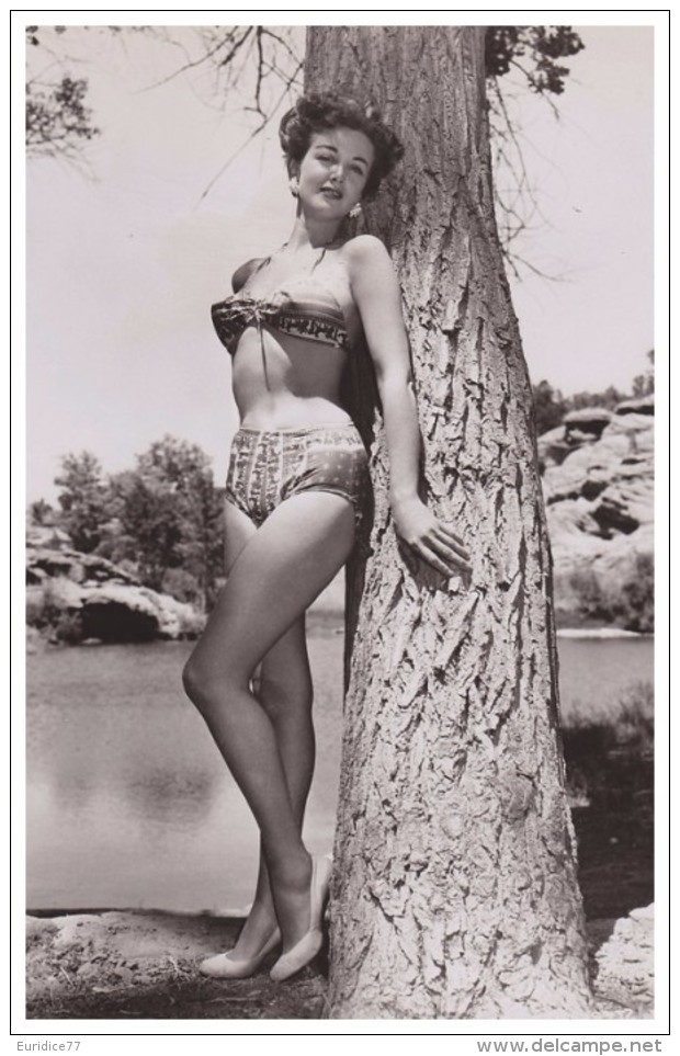 Sexy JAN STERLING Actress PIN UP Postcard - Publisher RWP 2003 (05) - Artiesten