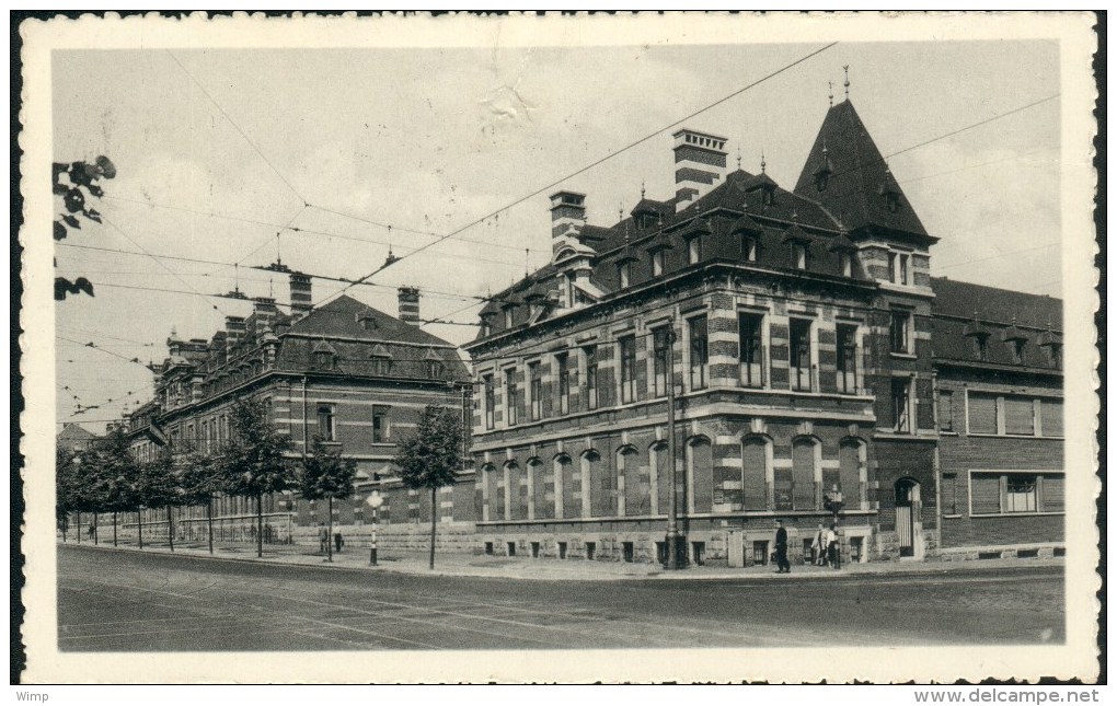 Etterbeek :  Caserne De La Gendarmerie (légèrement Abimé Voir Scan Au Dessus) - Etterbeek