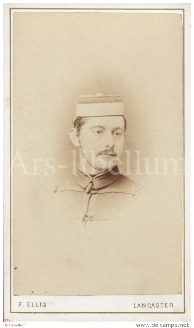 Photo / Carte De Visite / CDV / Homme / Man / Photo Fred. Ellis / Lieutenant Slye (?) / Flye (?) / Lancaster - Anciennes (Av. 1900)