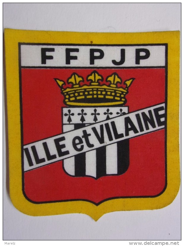 Ecusson Tissu - ILLE Et VILAINE - FFPJP - PETANQUE - Blason - Armoiries - 35 - Pétanque