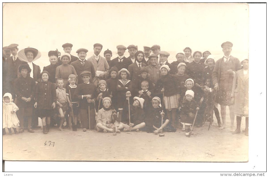 SCENE DE PLAGE  A Vos Pelles   Photo  CHAPUZOT   CAYEUX SUR MER - Jeux Régionaux