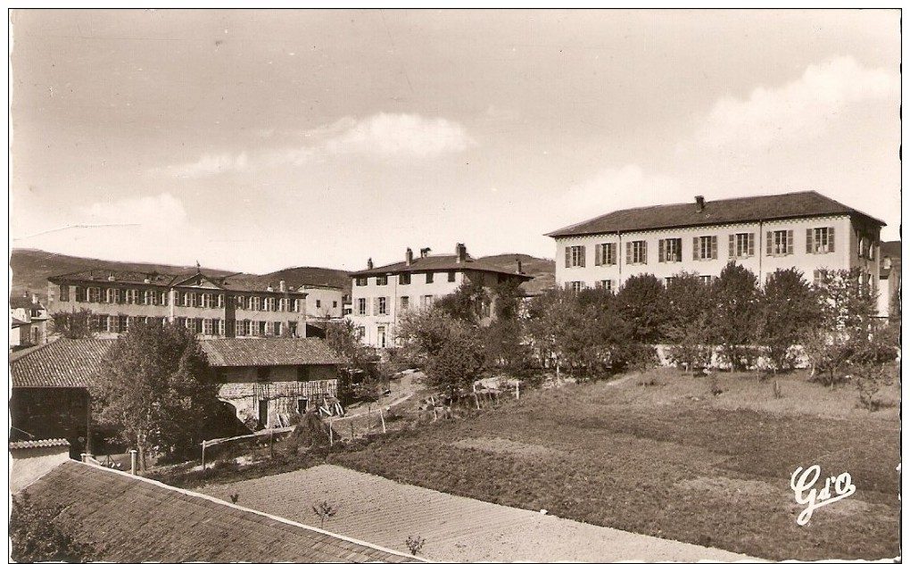 AMBERT  INSTITUTION JEANNE D ARC - Ambert