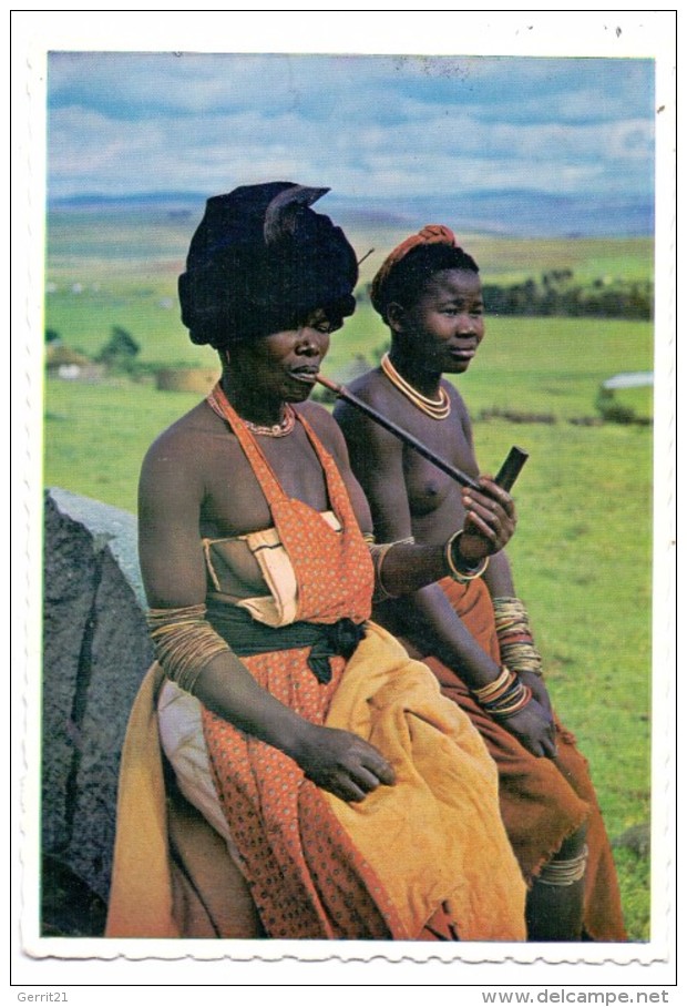 VÖLKERKUNDE / ETHNIC - South Africa, Transkei, Old Woman With Pipe - Südafrika