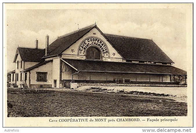 41  -  CAVE COOPERATIVE DE MONT PRES CHAMBORD  -  FACADE PRINCIPALE - Chambord