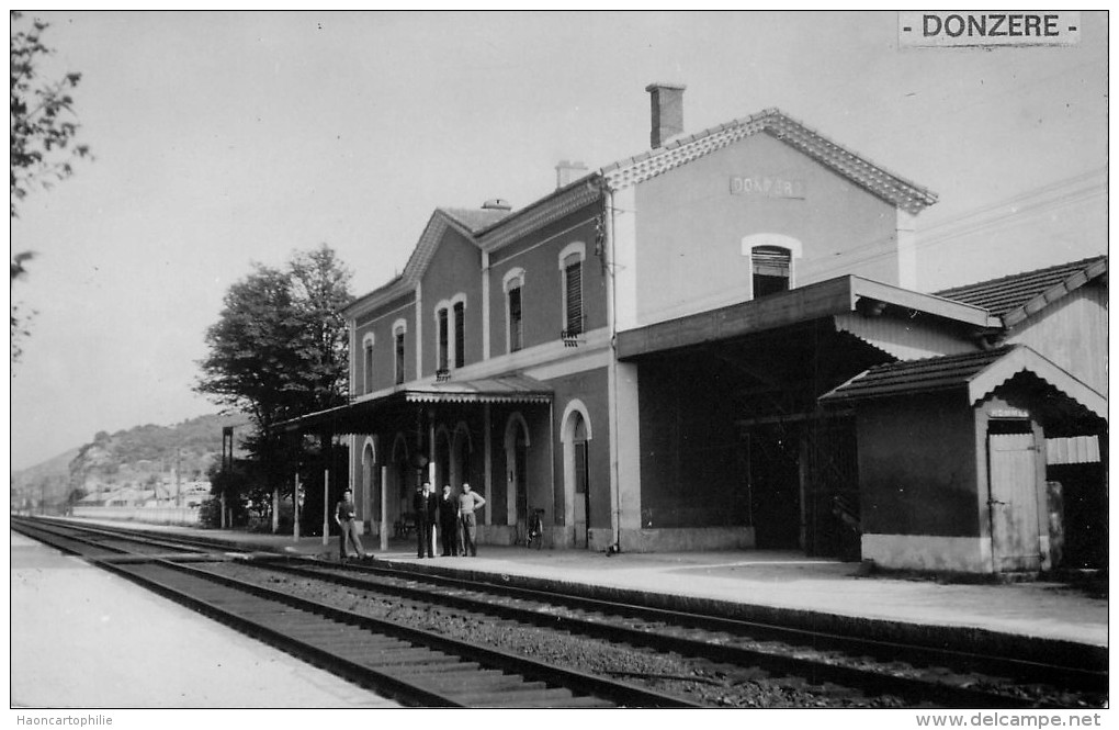 Donzere : Photo De La Gare  Des Années 1950 1960 - Donzere