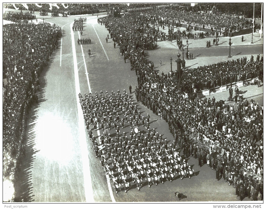 Photo - Paris - Défilé- 14 Juillet 1945 - Champs ELysées  - Tirailleurs Marocains - War, Military