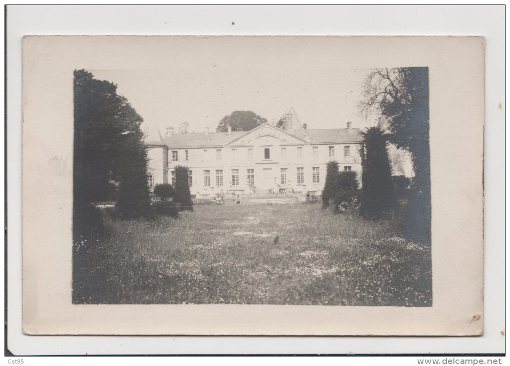 CARTE PHOTO - Chateau De VIC SUR AISNE - Vic Sur Aisne