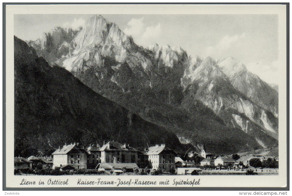 2130 - Ohne Portokosten - Alte Foto Ansichtskarte - Lienz Kaiser Franz Josef Kaserne Mit Spitzkofel N. Gel RLM - Lienz