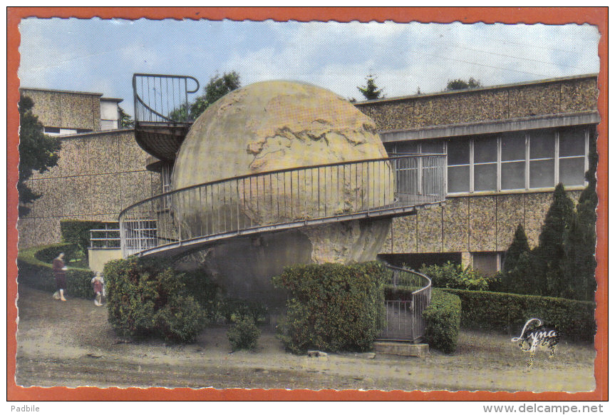 Carte Postale 92. Suresnes  L'école De Plein Air    Trés Beau Plan - Suresnes