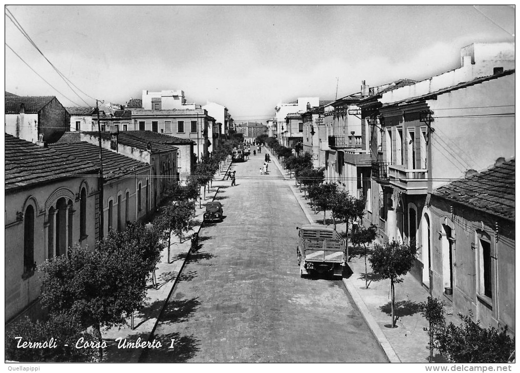 04142 "(CAMPOBASSO) TERMOLI - CORSO UMBERTO I"  ANIMATA, CAMION, AUTO '50, VERA FOTO. CART.  SPED. 1954 - Campobasso