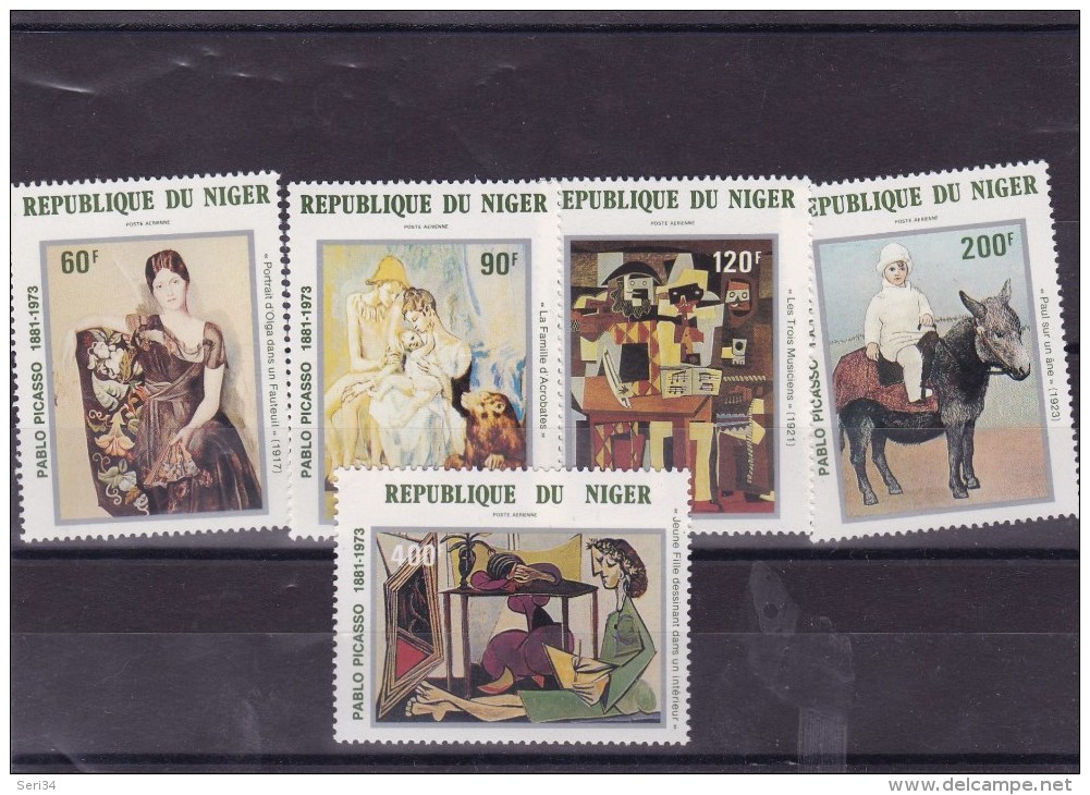 NIGER : Oeuvres De Pablo Picasso : Y&T :  299** à 303** PA - Niger (1960-...)