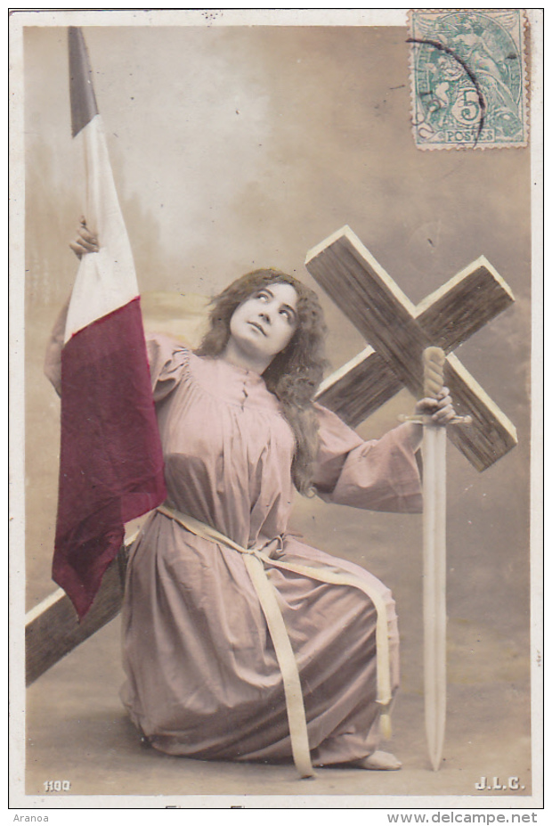 Militaria -- Foi -- Espérance -- Jeune Fille Avec épée,croix ,drapeau - Patriotiques