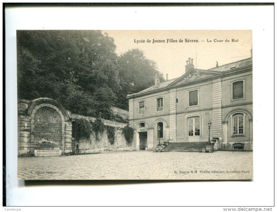 CP  SEVRES (92) Jycee De Jeunes Filles  La Cour Du Roi - Sevres