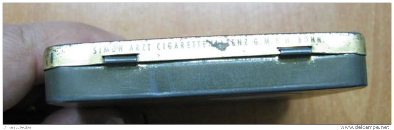 AC - EGYPTIAN CIGARETTE MANUFACTORY SIMON ARZT EXTRA MILD 20 CIGARETTES EMPTY TIN BOX - Contenitori Di Tabacco (vuoti)
