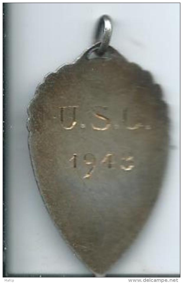 U.S.G  - H 4 Cm L 3 Cm (Union Saint-Gilloise ??) - Athlétisme