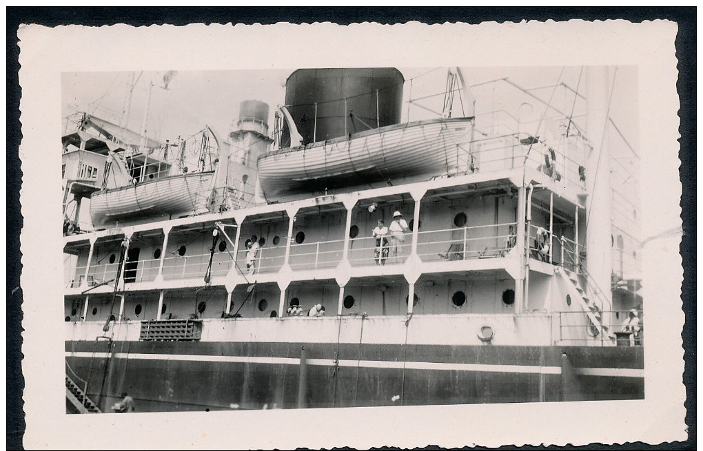 Bateau Monkay Escale à Dakar 8/8/1946  Photo Originale 12/8 Cm - Bateaux