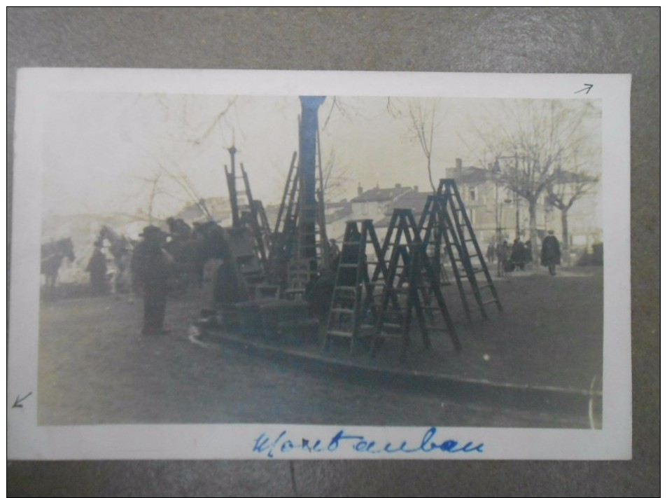 MONTAUBAN -  CARTE PHOTO LA PLACE - CAMELOTS - Montauban