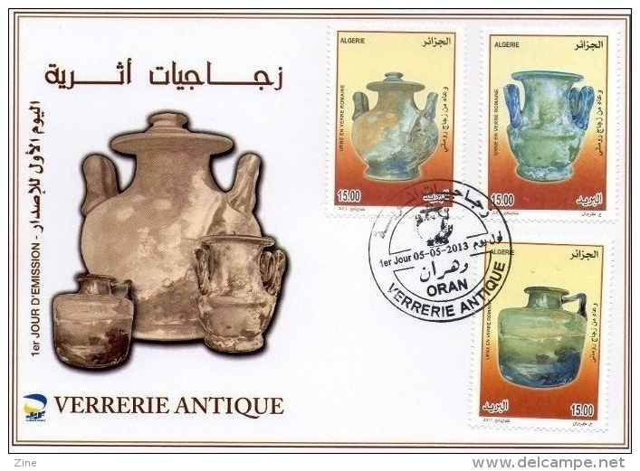 Algeria N. 1653/5 Vetreria D'epoca Urna Di Vetro Romano Romano Antichità Archeologia Vetri Vetrate - Vetri & Vetrate