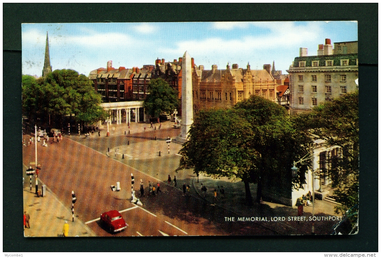 ENGLAND  -  Southport  The Memorial  Lord Street  Vintage Postcard As Scans - Southport