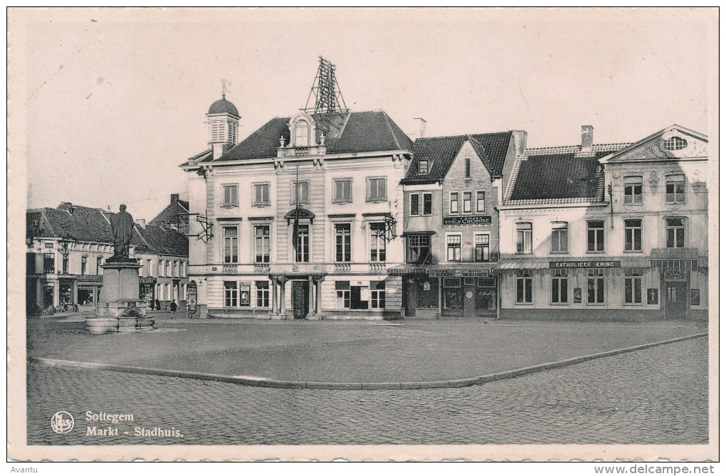 ZOTTEGEM / MARKT EN STADHUIS MET TELEGRAAF ANTENNE / KATHOLIEKE KRING - Zottegem