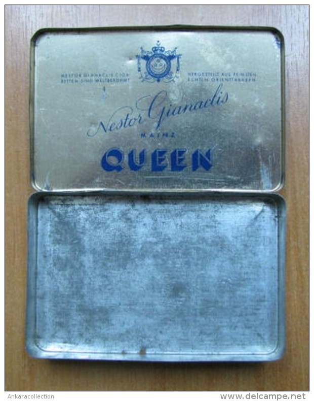 AC - NESTOR GIANACLIS CIGARETTEN QUEEN 25 CIGARETTES EMPTY TIN BOX #1