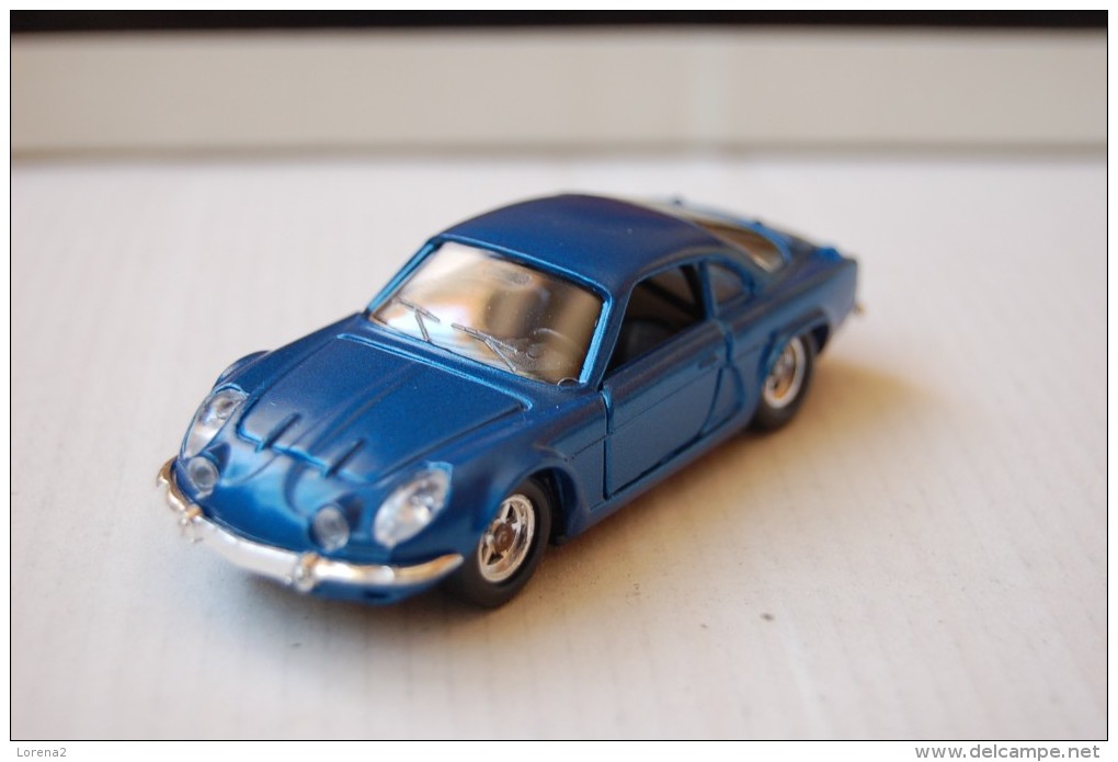 31-127. Coche Renault Alpine Berlinete - Solido