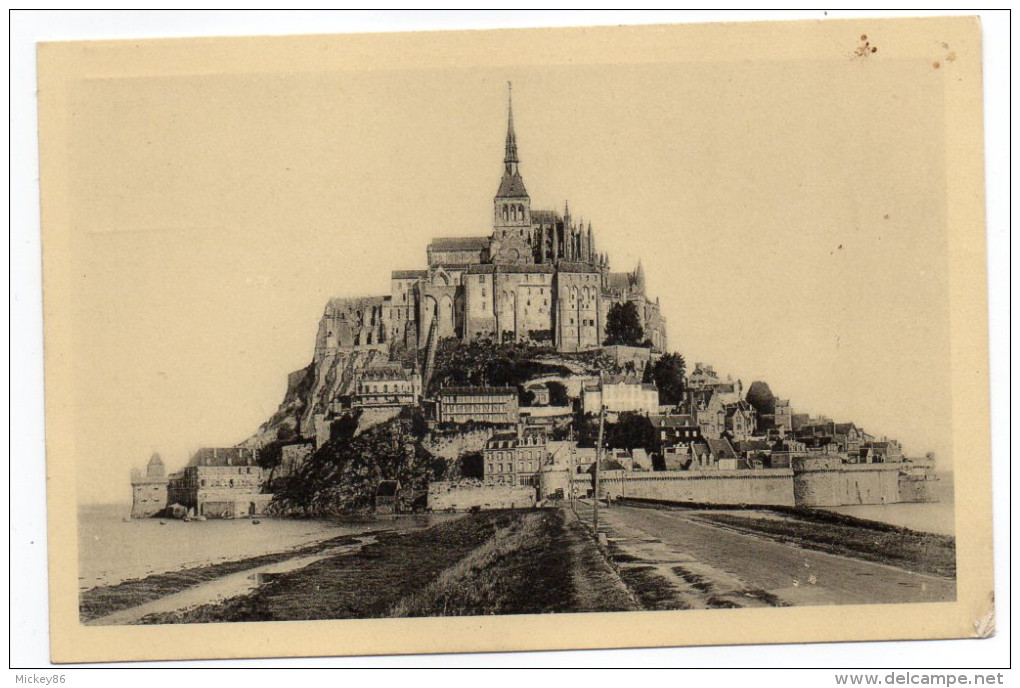 1936--EMA--Monuments Historiques  "Abbaye Du Mont St Michel"--13 Juill  1936--machine N° B 0208-sur Cp Mt St Michel - EMA (Empreintes Machines à Affranchir)