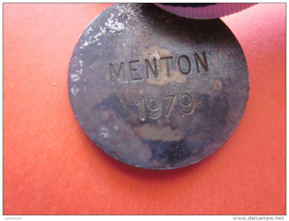 France Médaille Honorifique  NATATION CROWL MENTON 1979 + RUBAN TRICOLORE - Schwimmen