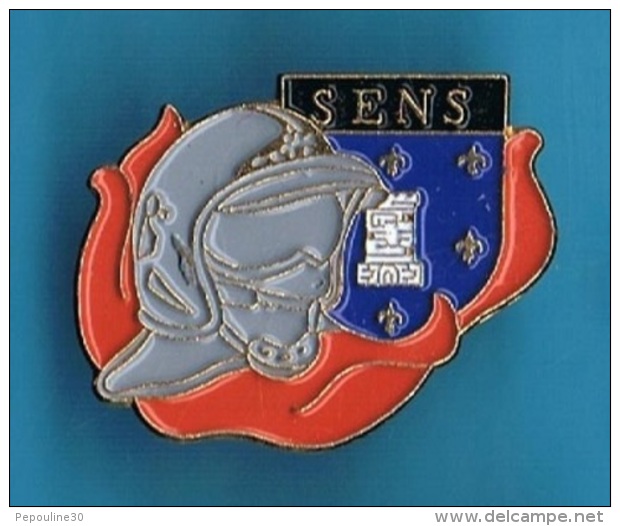 PIN&acute;S // ** SAPEURS POMPIERS ** SENS ** - Bomberos