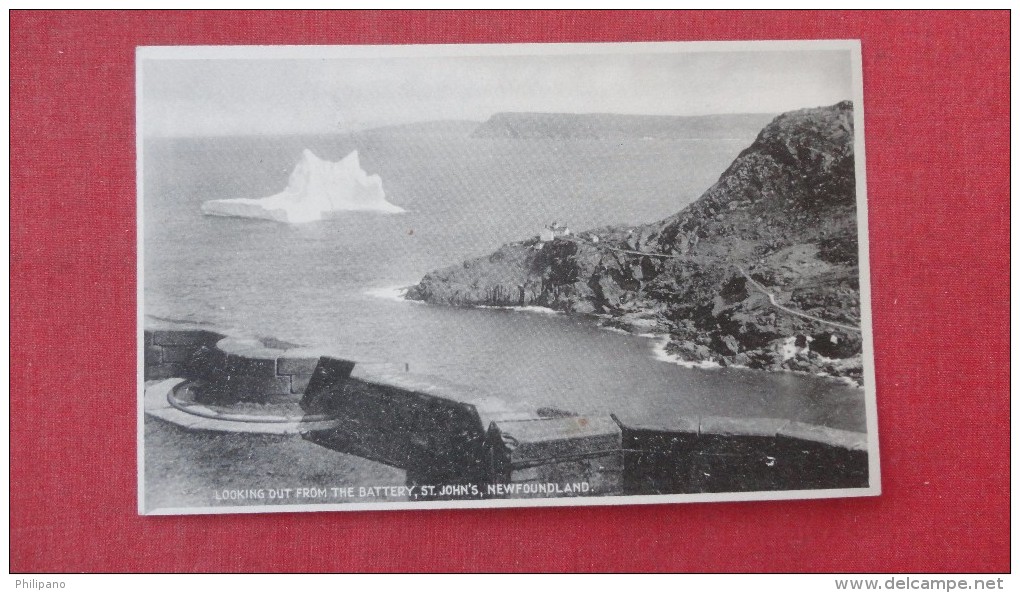 Newfoundland And Labrador> St. John's   Battery & Iceberg  -= Ref  2174 - St. John's