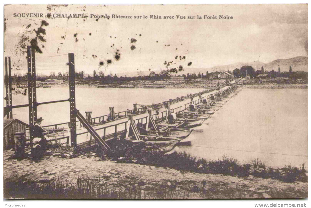 Souvenir De CHALAMPÉ - Pont De Bateaux Sur Le Rhin Avec Vue Sur La Forêt Noire - Chalampé