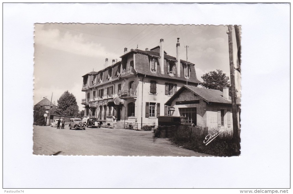 4   SAINT-JULIEN-EN-GENEVOIS.  -  La  Douane. - Saint-Julien-en-Genevois