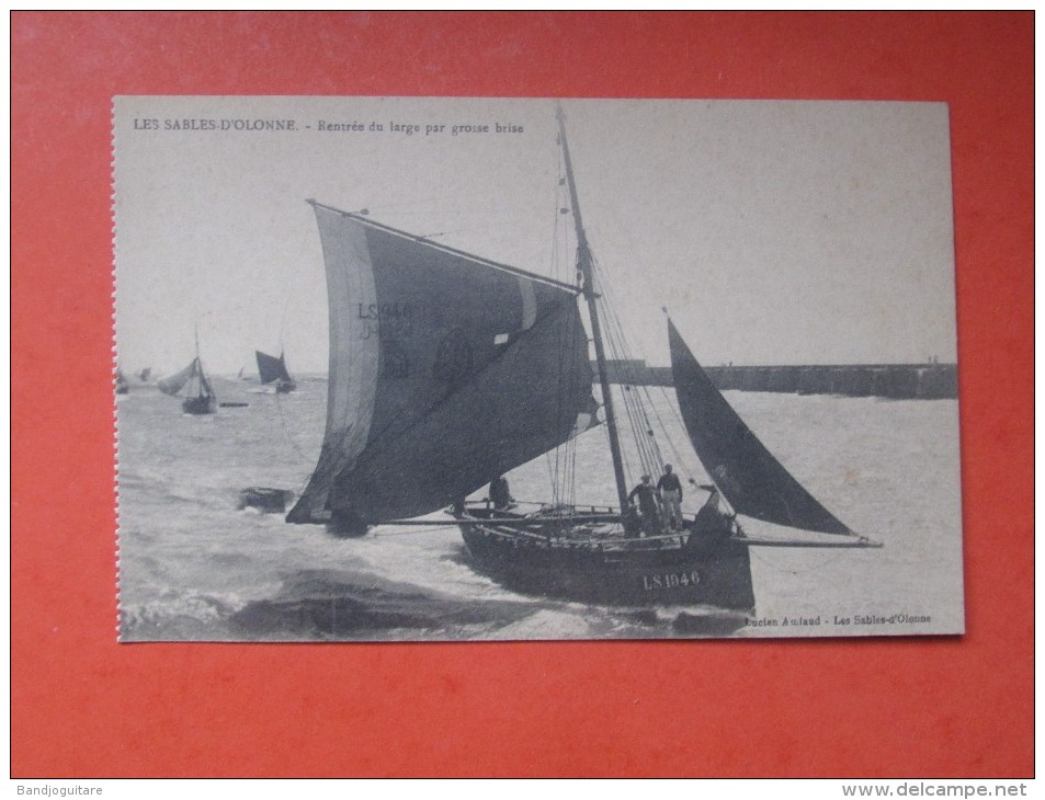 LES SABLES D OLONNE - RENTRÉE DU LARGE PAR GROSSE BRISE - Sables D'Olonne