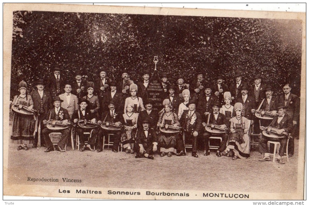 MONTLUCON LES MAITRES SONNEURS BOURBONNAIS (JOUEURS DE VIEILLE) - Montlucon