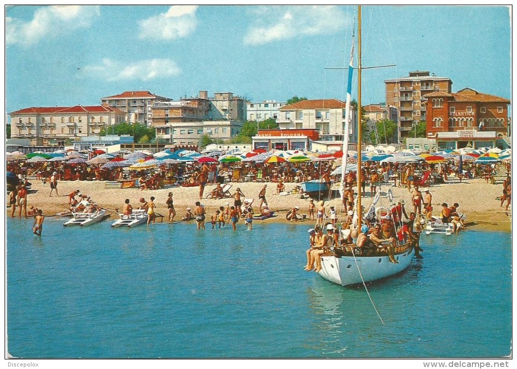 O3050 Cesenatico (Forlì Cesena) - Panorama Della Spiaggia - Barche Boats Bateaux / Viaggiata 1970 - Autres & Non Classés