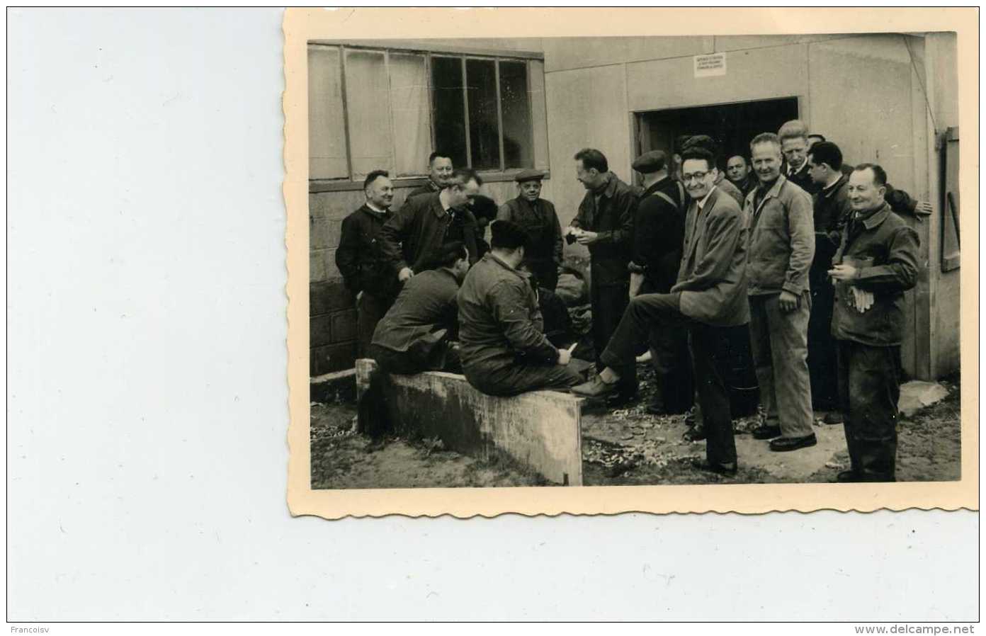 Calais. Lot De Deux Photos.  Camp Jules Ferry 1962 - Other & Unclassified