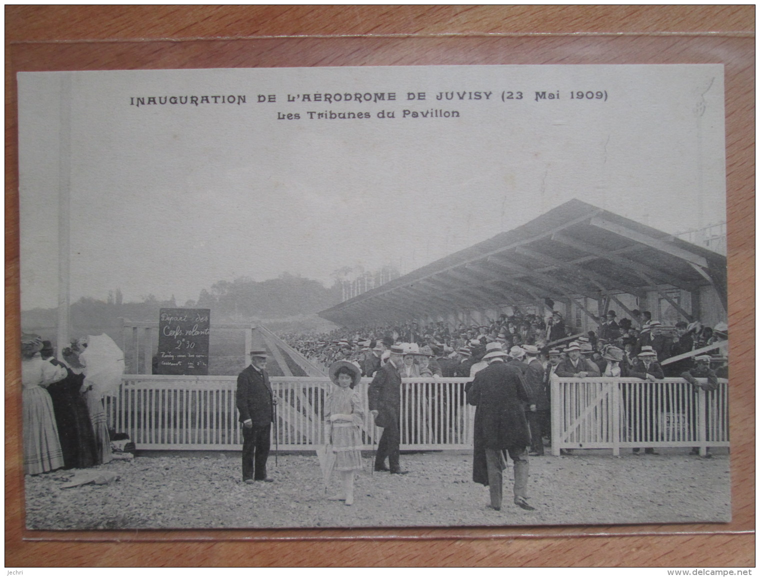 INAUGURATION DE L AERODROME DE JUVISY 1909 . LES TRIBUNES DU PAVILLON - Juvisy-sur-Orge