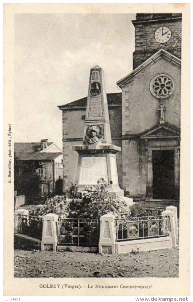 CPA - GOLBEY (68) - Vue Du Monument Aux Morts Dans Les Années 20 - Golbey