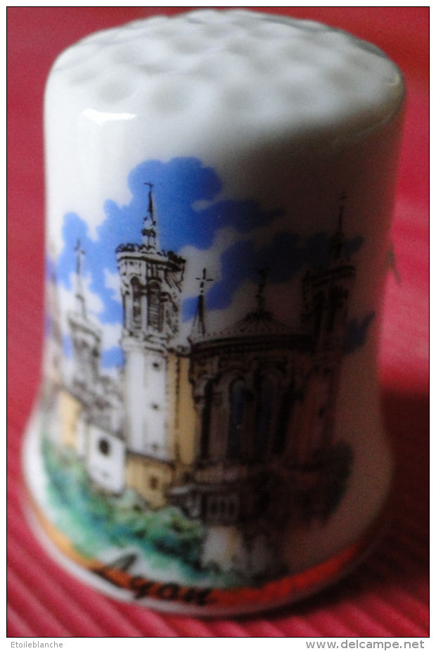 Dé De Collection, Lyon (basilique Notre Dame De Fourvière Rhône 69) - Thimbles