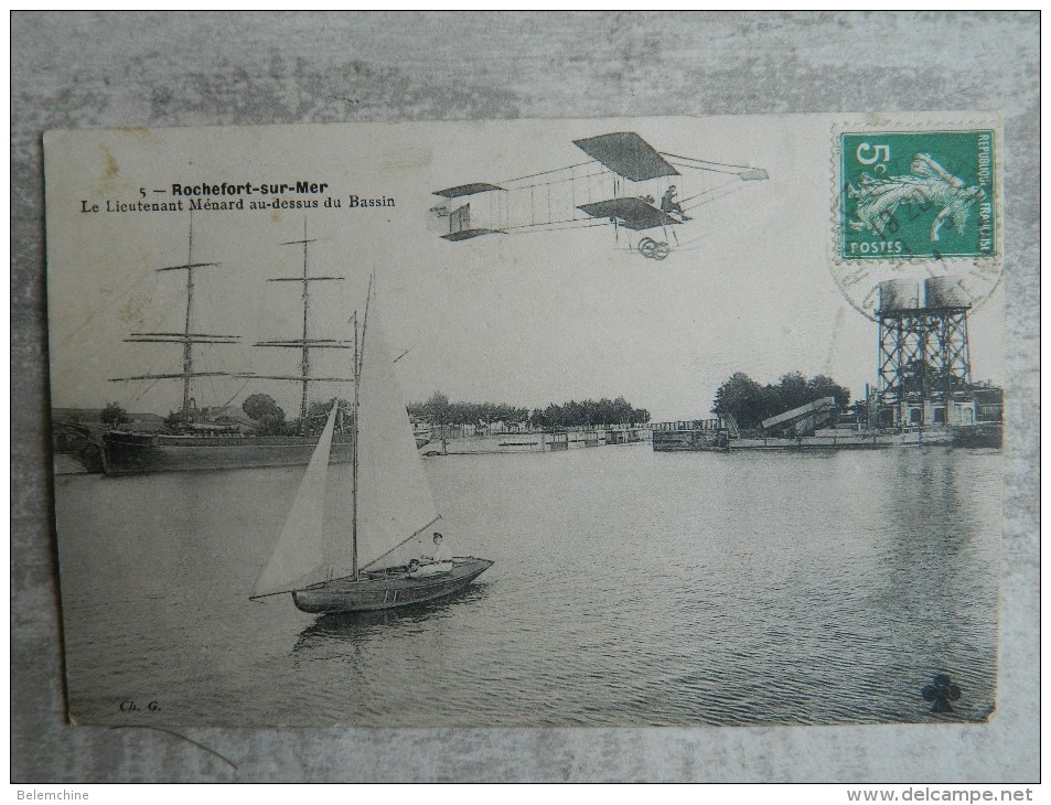 ROCHEFORT SUR MER LE LIEUTENANT MENARD AU DESSUS DU BASSIN AVIATION - Rochefort