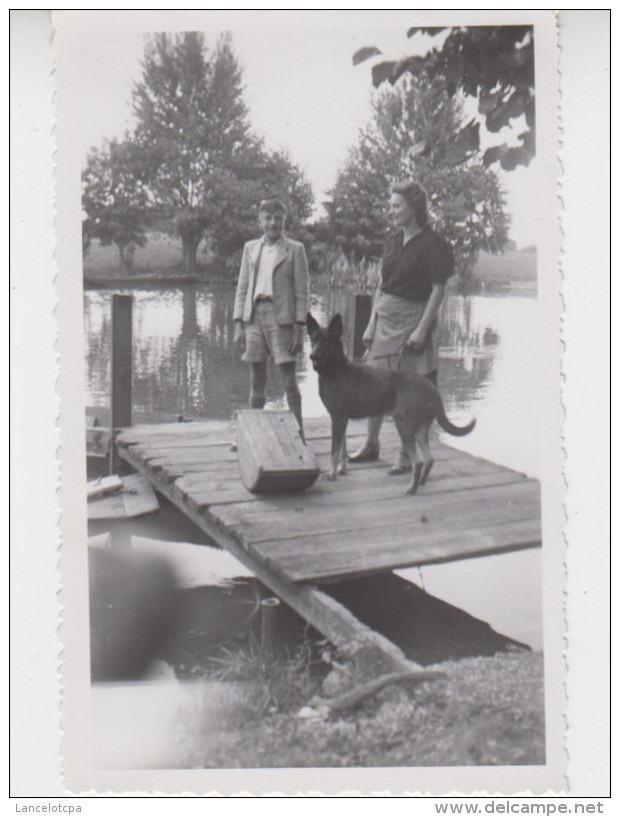 PHOTO ORIGINALE 11X7 / Près STRASBOURG - ILE DES PECHEURS 1950 - Places