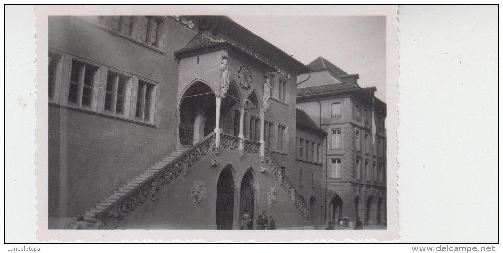 PHOTO ORIGINALE 10X7 /  BERNE - HOTEL DE VILLE 1950 - Places