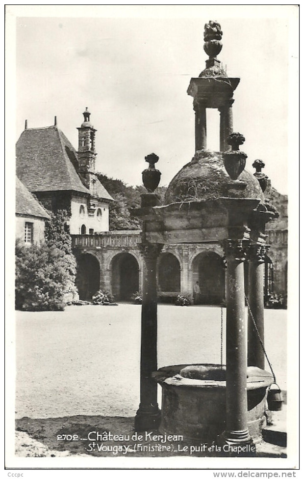 CPSM Saint- Vougay - Château De Kerjean - Puit Et Chapelle - Saint-Vougay