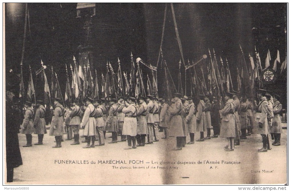 Cpa - FUNERAILLES Du MARECHAL FOCH - Les Glorieux Drapeaux De L'armée Française - Funérailles