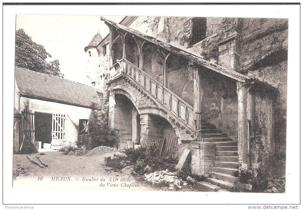 CPA 77 Meaux Escalier Du Vieux Chapitre (XIIIe Siecle) UNUSED - Meaux