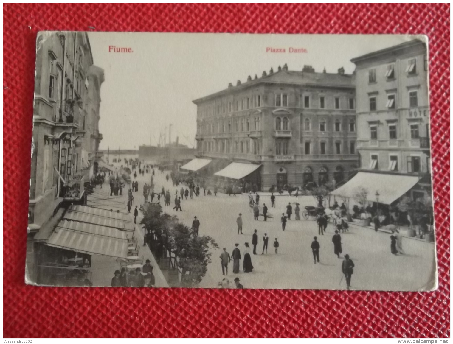 Hrvatska Rijeka Fiume Piazza Dante Animata - Croatie