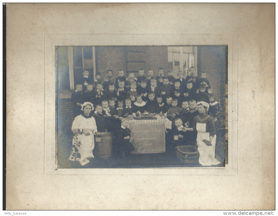 Photo Ancienne - Foto - WANFERCEE BAULET - Oeuvre Du Repas Scolaire - Ecole Communale 3me Classe  // - Fleurus