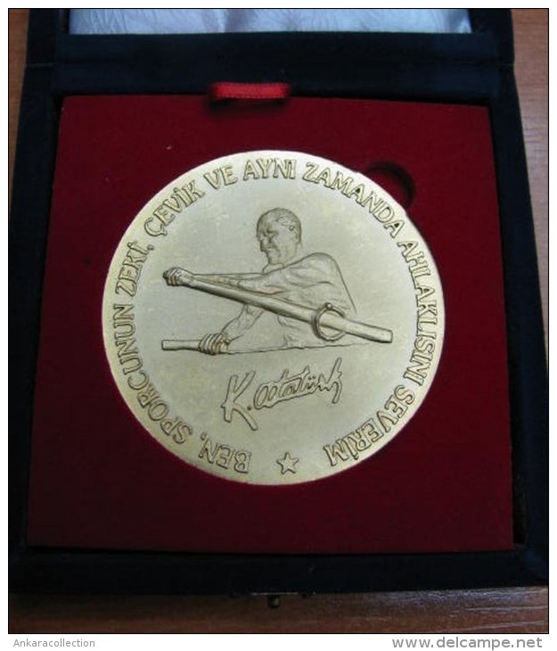 AC - MUSTAFA KEMAL ATATURK ROWING MEDAL TURKISH REPUBLIC  MINISTRY OF YOUTH AND SPORTS - Remo