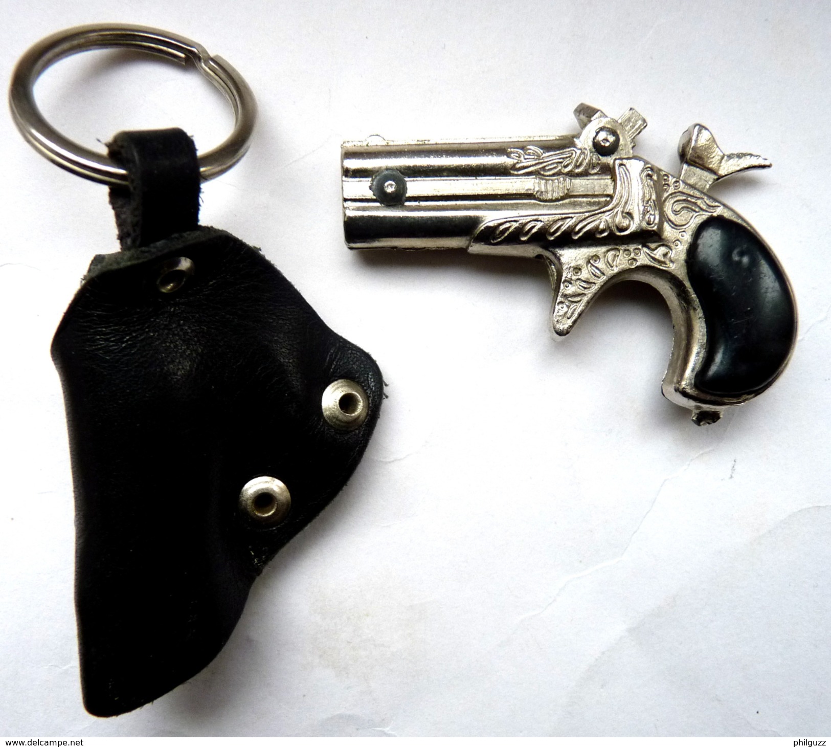 PORTE-CLEFS Key Chain : PISTOLET REVOLVER ARME JOUET A PETARD MECANISME CHIEN AVEC ETUI EN CUIR - VICTORY - Power Of The Force